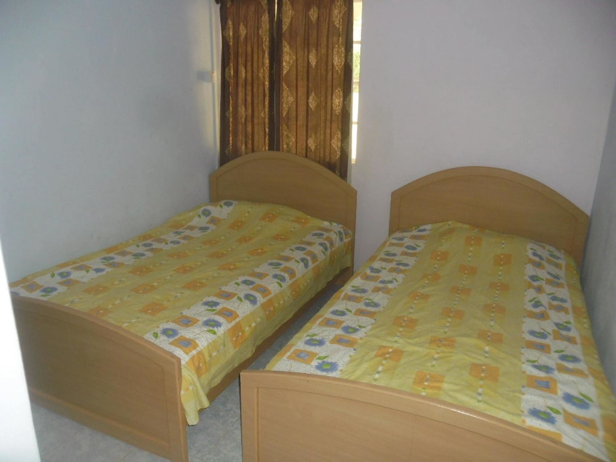 Villa With 6 Bedrooms In Pereybere, With Wonderful Mountain View, Priv Гранд Байе Екстериор снимка